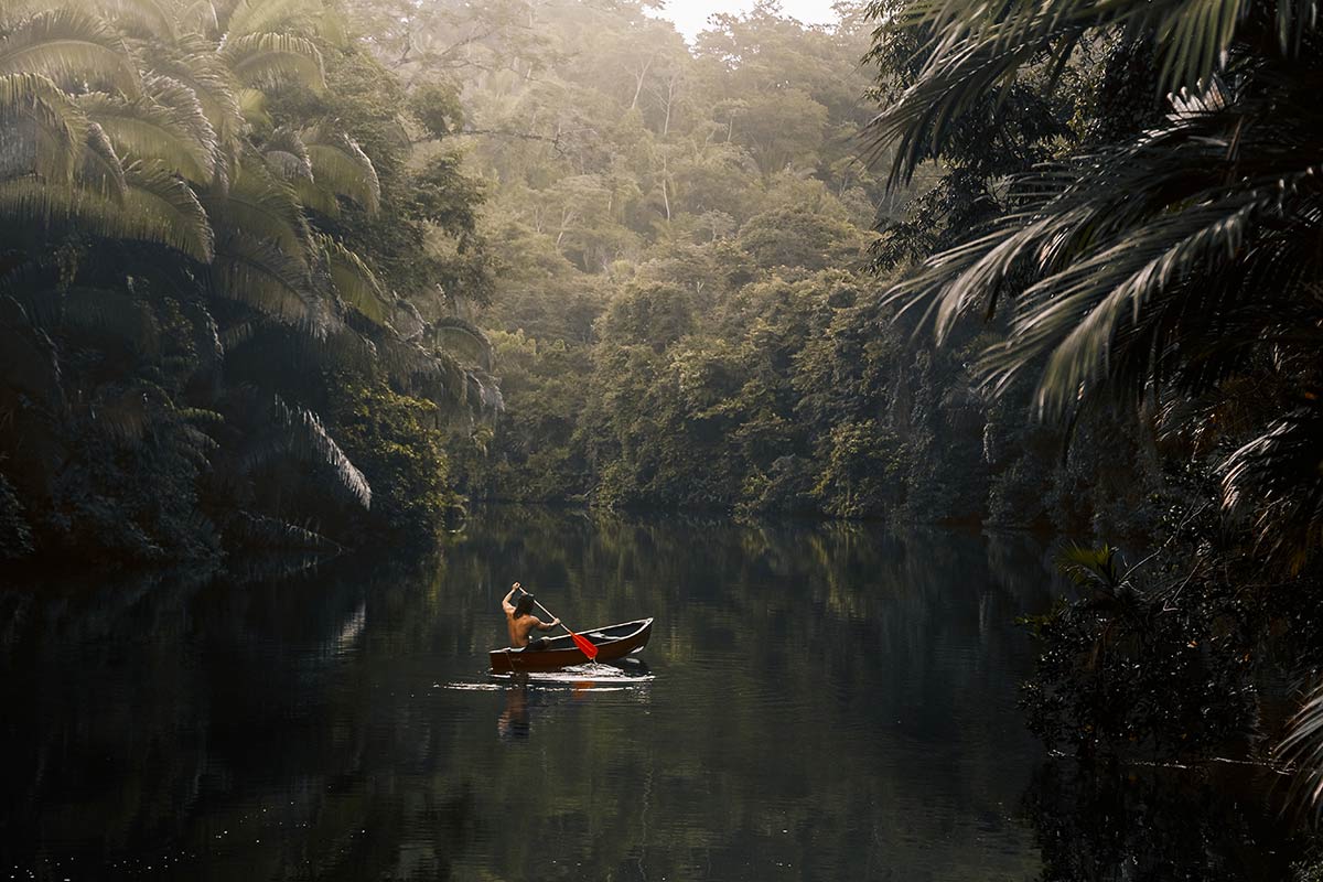 barque dans la jungle belize