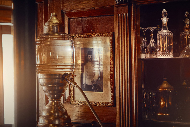 detail du bar du steam ship sudan