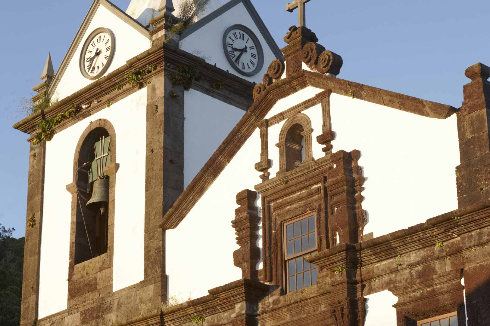 Toit d'une église à São Jorge