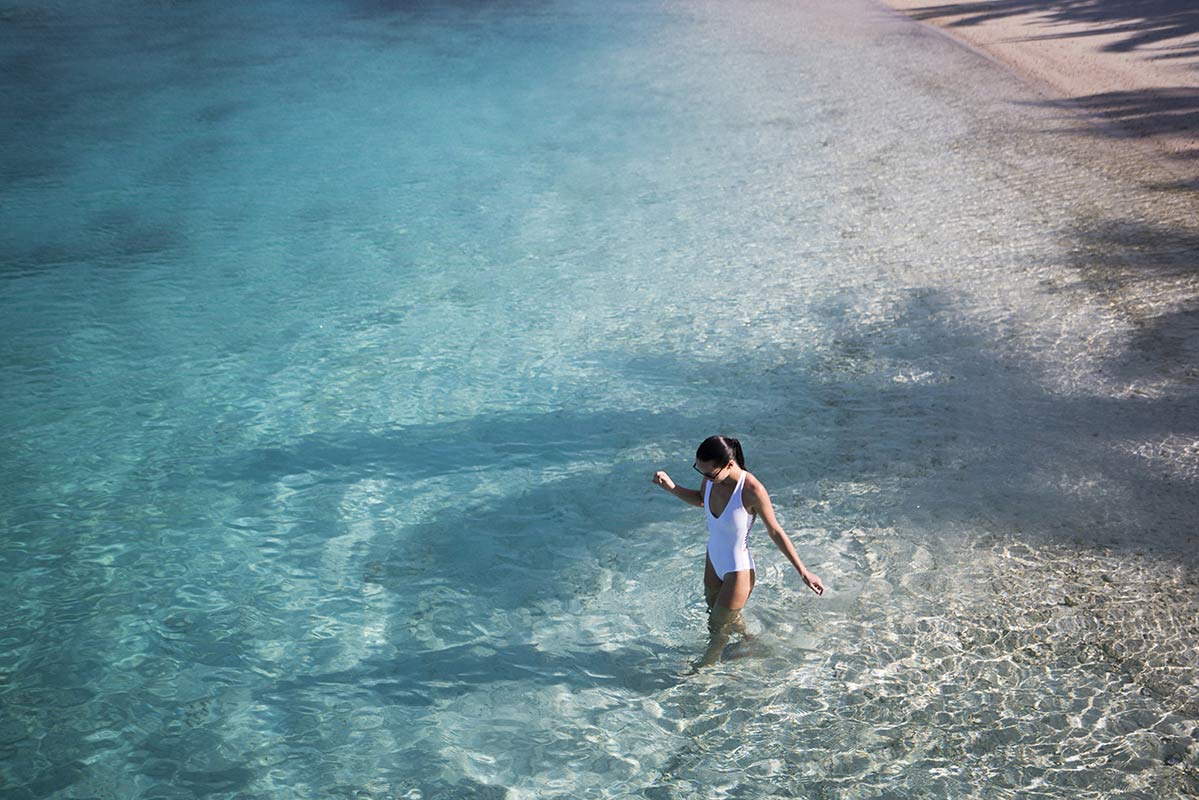 Femme dans un Atoll des Maldives