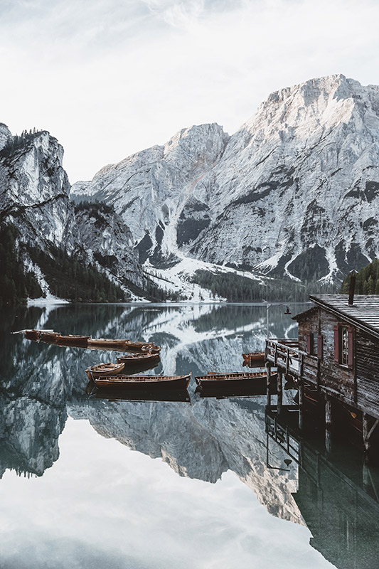 Lac dans les Dolomites