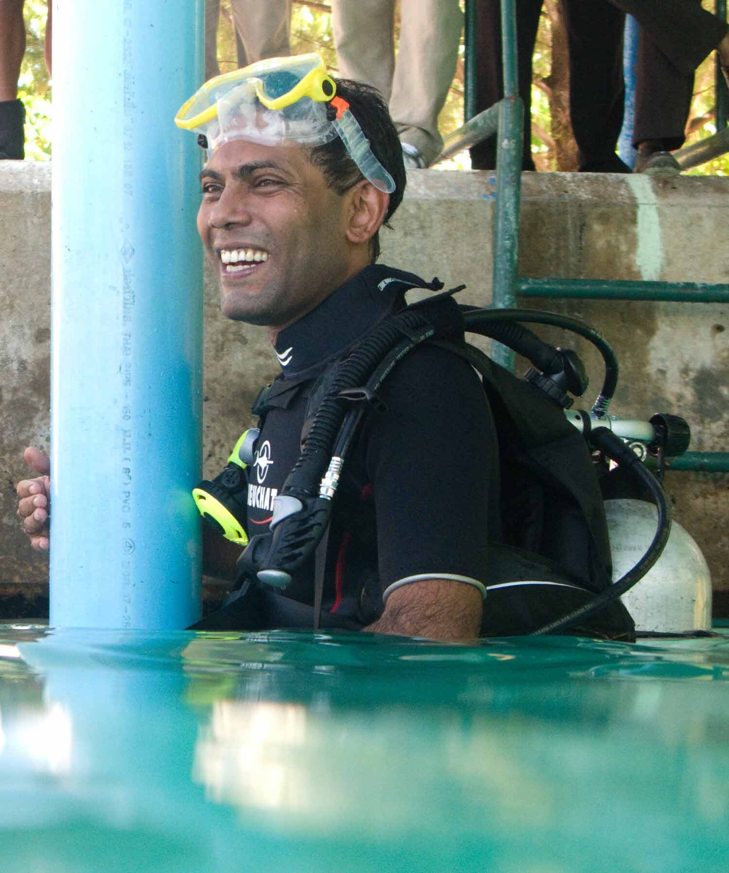 plongeur aux Maldives