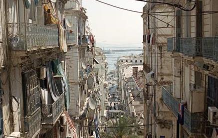 Alger : nouvelle vague